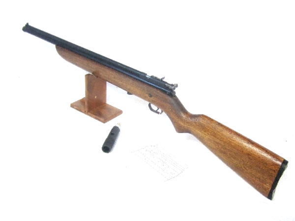 Vintage Crosman Model 114 with C02 Charger