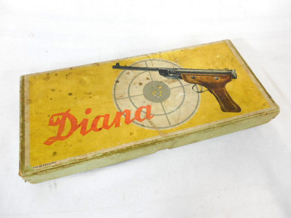Early Diana Model 5 in the Box pre 1960 My stk # 2464 - Image 2