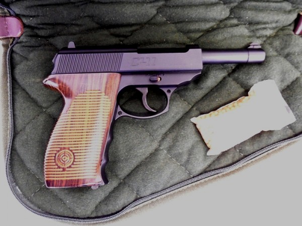 Crosman C 41 Semi Auto Air Pistol My 4501 - Image 4