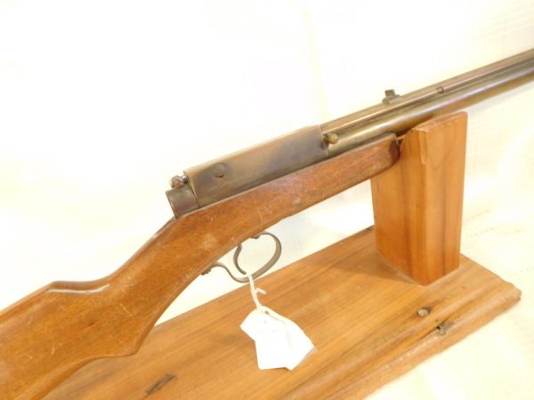 Benjamin Model 700 Mfg 1938-1939    SKU 384