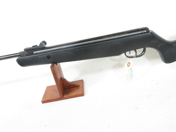 Remington Express Hunter Air Rifle .22 cal SKU 10972 - Image 3