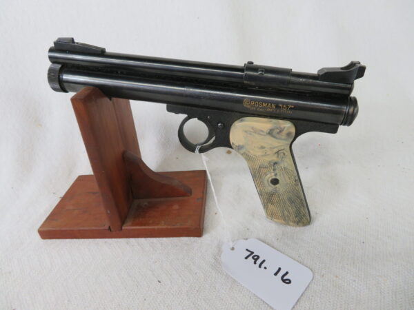 Crosman 157 Pellet Pistol - Image 5