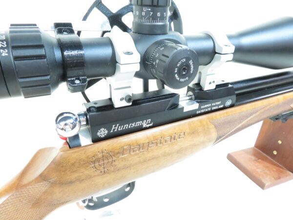 Daystate Huntsman Regal XL PCP / HPA Air Rifle .177 with Hawke Scope - Image 4