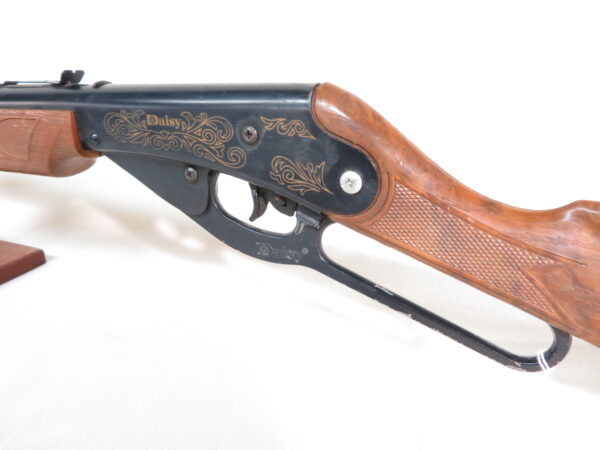 Daisy Model 111B  Lever Action BB Rifle - Image 4