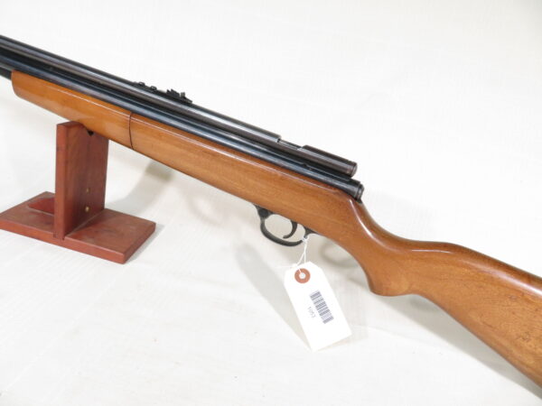 Crosman 1400 Air Rifle 2nd Variant with Bolt - Image 5