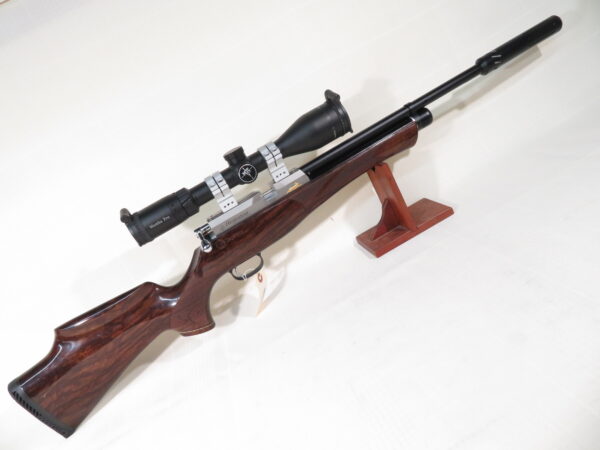 Daystate Huntsman Buckmaster Special Edition .22 caliber with soft case - Image 7