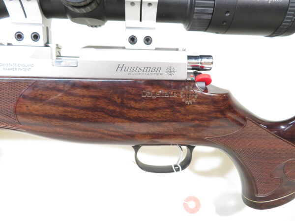 Daystate Huntsman Buckmaster Special Edition .22 caliber with soft case - Image 2