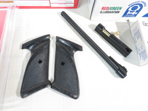 Crosman Custom 2240 Rifle with UTG Bug Buster 3-9x32 Red/Green Illuminated Reticle scope - Image 6