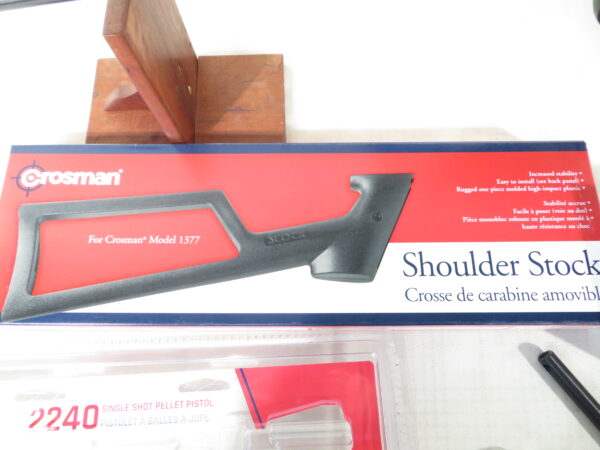 Crosman Custom 2240 Rifle with UTG Bug Buster 3-9x32 Red/Green Illuminated Reticle scope - Image 4