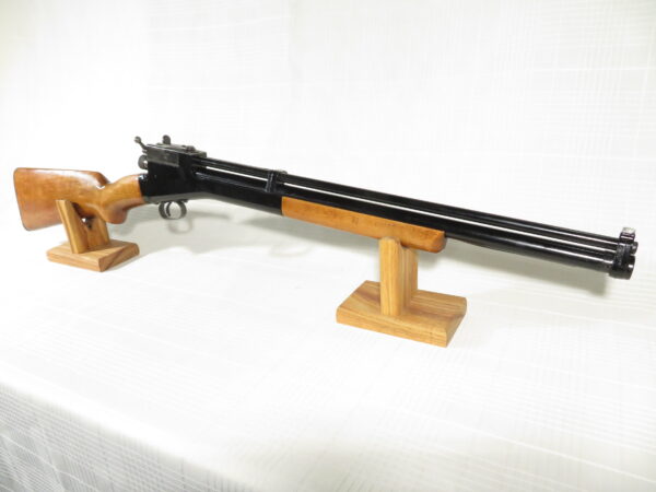 Crosman 104 Pump Action Rifle - Image 4