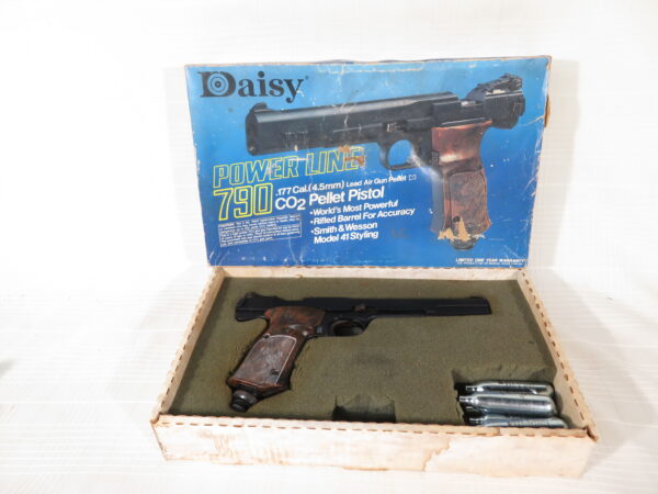 Daisy Powerline 790 CO2 Pellet Pistol in the Original Box Mfg 1971-1980