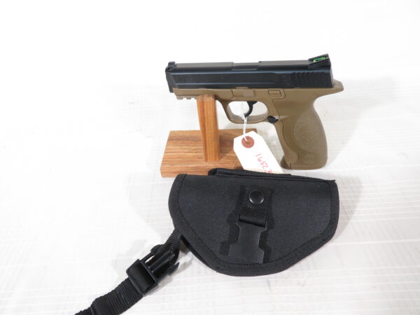 Smith & Wesson M&P 40 C02 Air Pistol  Price Reduced ! - Image 5