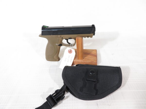 Smith & Wesson M&P 40 C02 Air Pistol  Price Reduced ! - Image 4