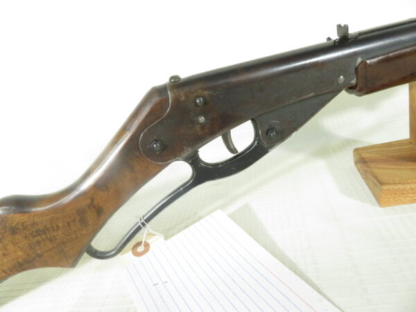 Daisy No. 111 Model 40 Red Ryder Mfg 1947-1954 - Image 2