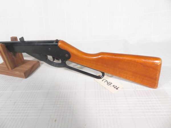 Daisy Buck Model 105B BB Rifle  SKU 1743.026 - Image 3