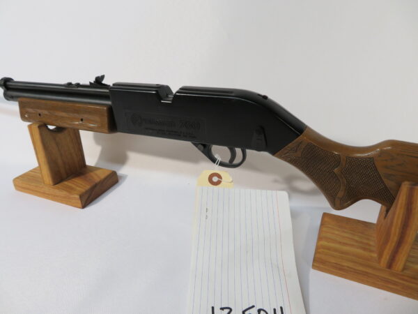 Crosman Model 760 Air Rifle - Image 4