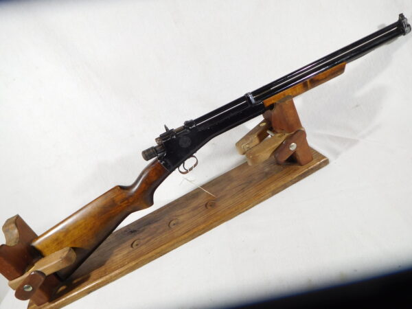 Crosman Model 100 Pellet Rifle Mfg 1924-1950 - Image 2