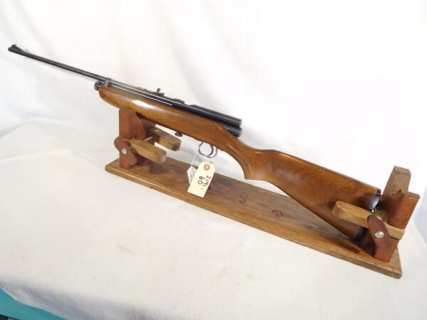 Crosman Model 160 CO2 Pellet Rifle - Image 4