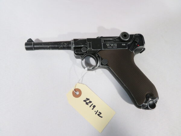 Legends WWII Special Edition German Luger P-08 - Image 4