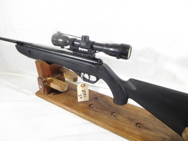 Crosman Fury Break Barrel Air Rifle with Scope and Hard Case - Image 4