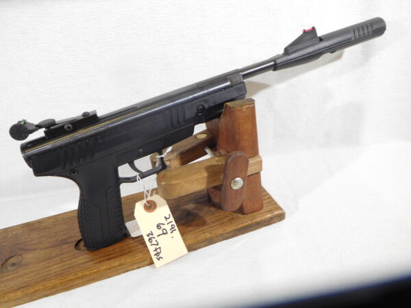 Benjamin Trail NP Air Pistol