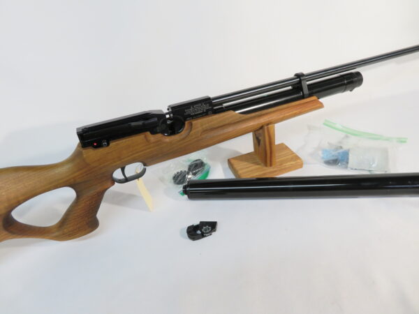Weihrauch HW100 Sport .177, Walnut, with Vortex FFP Scope SKU 7225.3