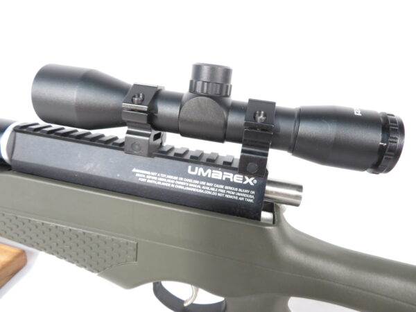 Umarex AirSaber Arrow Rifle with Quiver and Extra Arrrows - Image 2