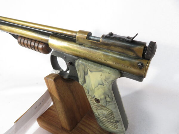 Vintage Benjamin Model 137 Air Pistol SKU 13416 - Image 2
