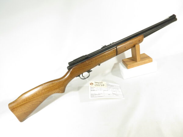 Crosman 147 Pellet Rifle in the Original Box - Image 4