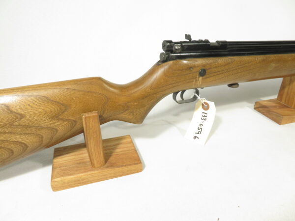 Crosman Model 114 Air Rifle SKU 1330596