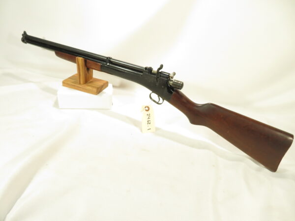 Crosman 101 Pellet Rifle - Image 2