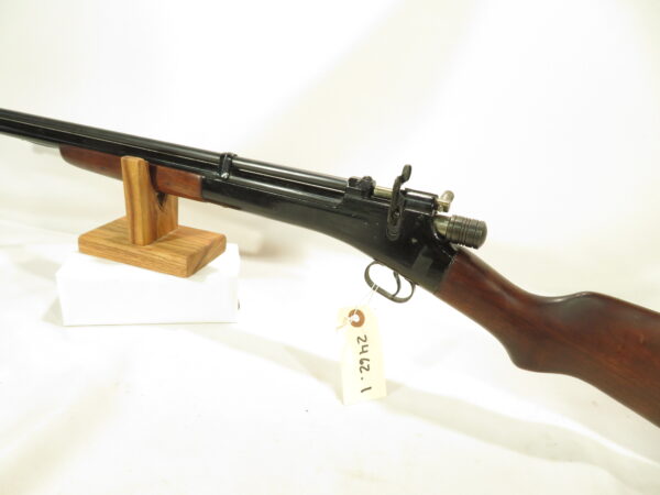 Crosman 101 Pellet Rifle - Image 3