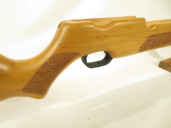 Air Venturi Avenger,  Wood Stock only - Image 3