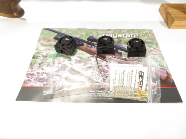 Used Daystate Wolverine R Hi-lite .22 Walnut Stock + 3 mags - Image 2