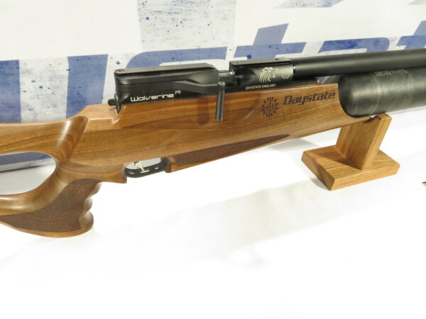 Used Daystate Wolverine R Hi-lite .22 Walnut Stock + 3 mags - Image 3