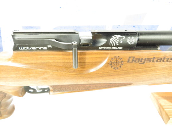 Used Daystate Wolverine R Hi-lite .22 Walnut Stock + 3 mags - Image 5