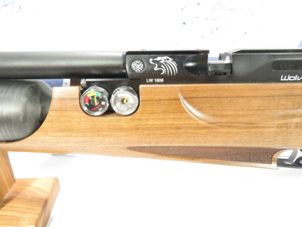 Used Daystate Wolverine R Hi-lite .22 Walnut Stock + 3 mags - Image 6