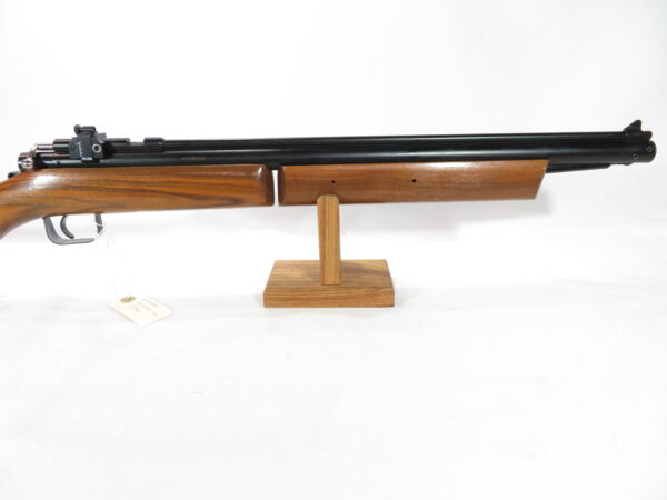 Used Benjamin 392P Pellet Rifle with Wood Stock and Peep Sight SKU 62124.2 - Image 4