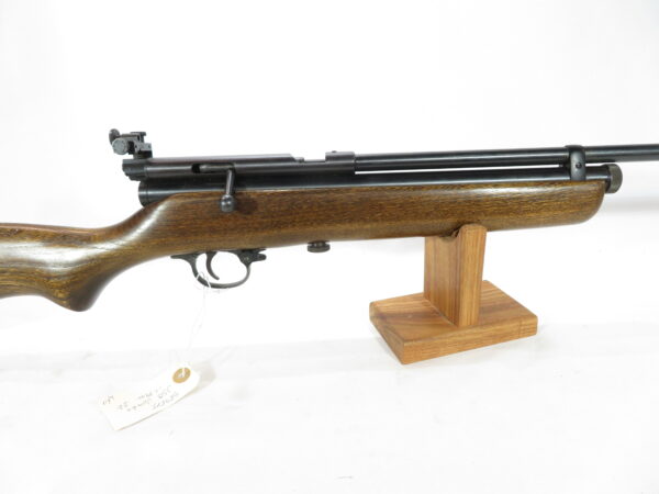 Crosman Model 160 C02 Pellet Rifle SKU 62124.4 - Image 3