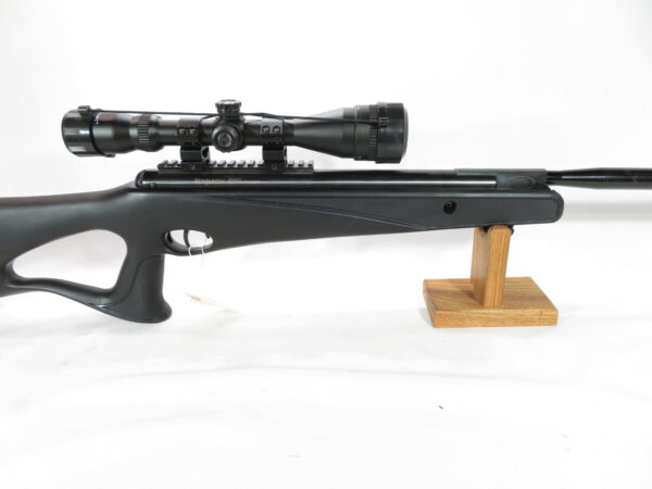 Used Benjamin Trail NP XL Air Rifle .22 with Centerpoint 3-9x40 Scope SKU 71624.1 - Image 3