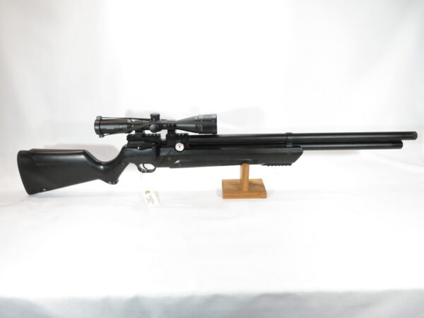Used Air Venturi Avenger .22 w/ Hawke Vantage 3-9x40 Scope SKU 71624.5