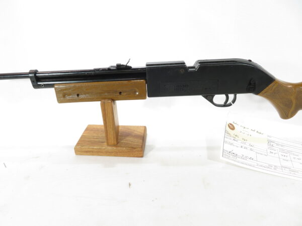 Crosman 760 Pump Master Air Rifle SKU 92824.5 - Image 3