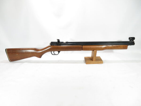 BENJAMIN 397PA Pellet Rifle with Walnut Stock and Peep Sight SKU 40925.3