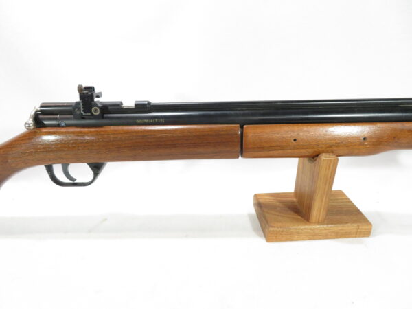 BENJAMIN 397PA Pellet Rifle with Walnut Stock and Peep Sight SKU 40925.3 - Image 3