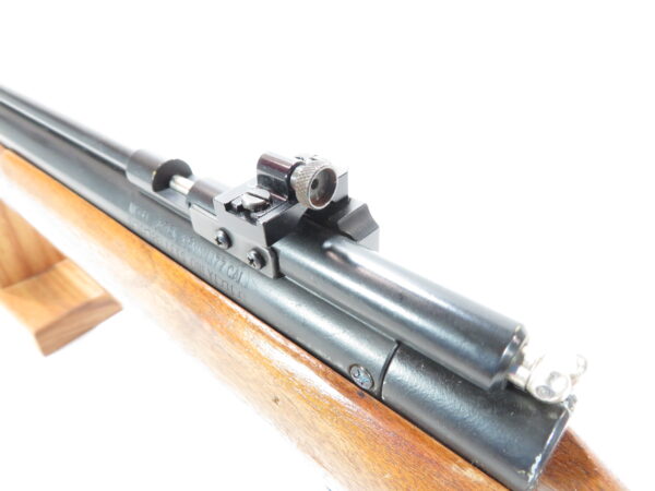 BENJAMIN 397PA Pellet Rifle with Walnut Stock and Peep Sight SKU 40925.3 - Image 9
