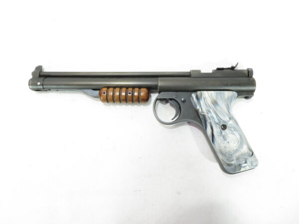 Vintage Benjamin Model 137 Air Pistol SKU 40925.10 - Image 2