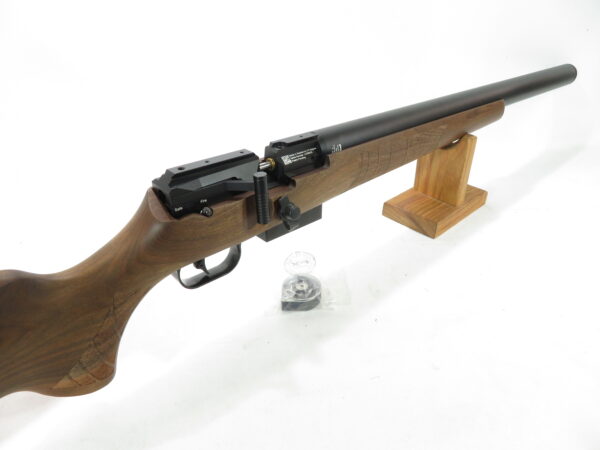 Used FX DRS 600mm, .22 cal Walnut Stock SKU 41025.1 - Image 5