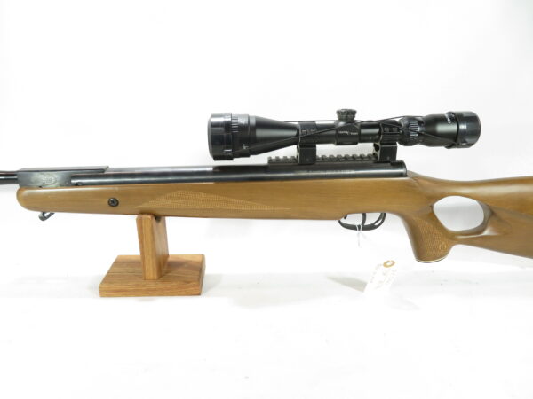 Used Benjamin Trail NP XL Air Rifle .22 with Centerpoint 3-9x40 Scope SKU 41025.2 - Image 6