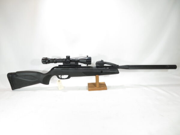 Used Gamo Swarm Whisper .177 w/ Gamo 3-9x40 Scope SKU 41325.11