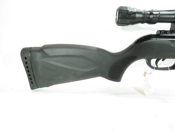 Used Gamo Swarm Whisper .177 w/ Gamo 3-9x40 Scope SKU 41325.11 - Image 2